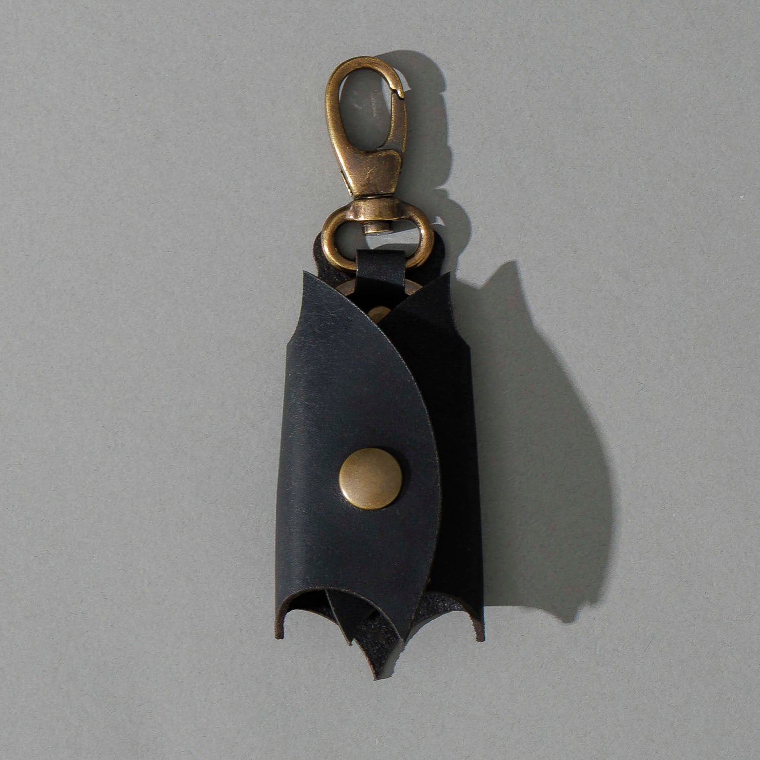 Bat Leather Key Case in Black Dublin, side profile view