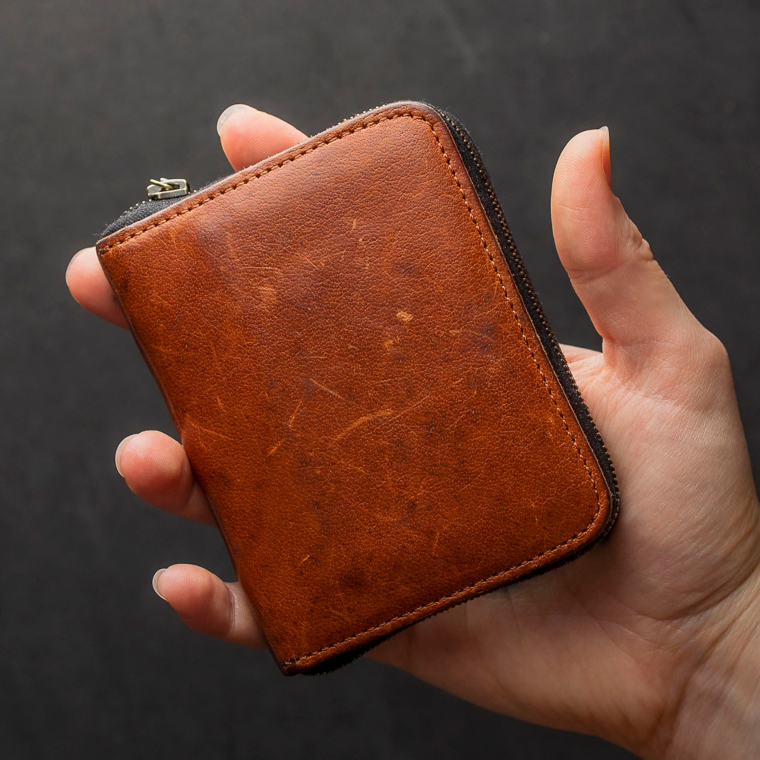 Gents wallet shop with zip