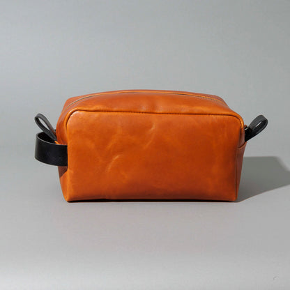 One-Off Classic Dopp Kit