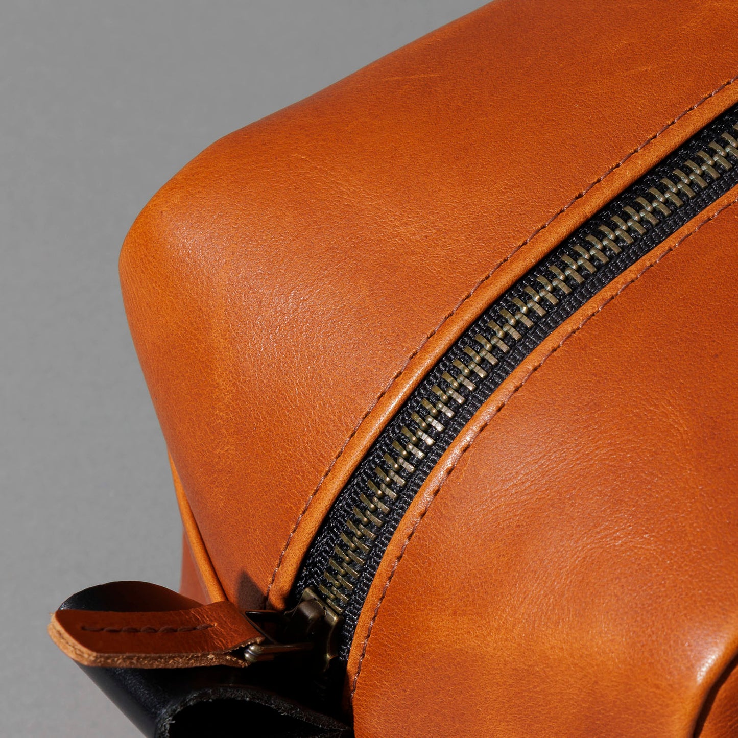 One-Off Classic Dopp Kit