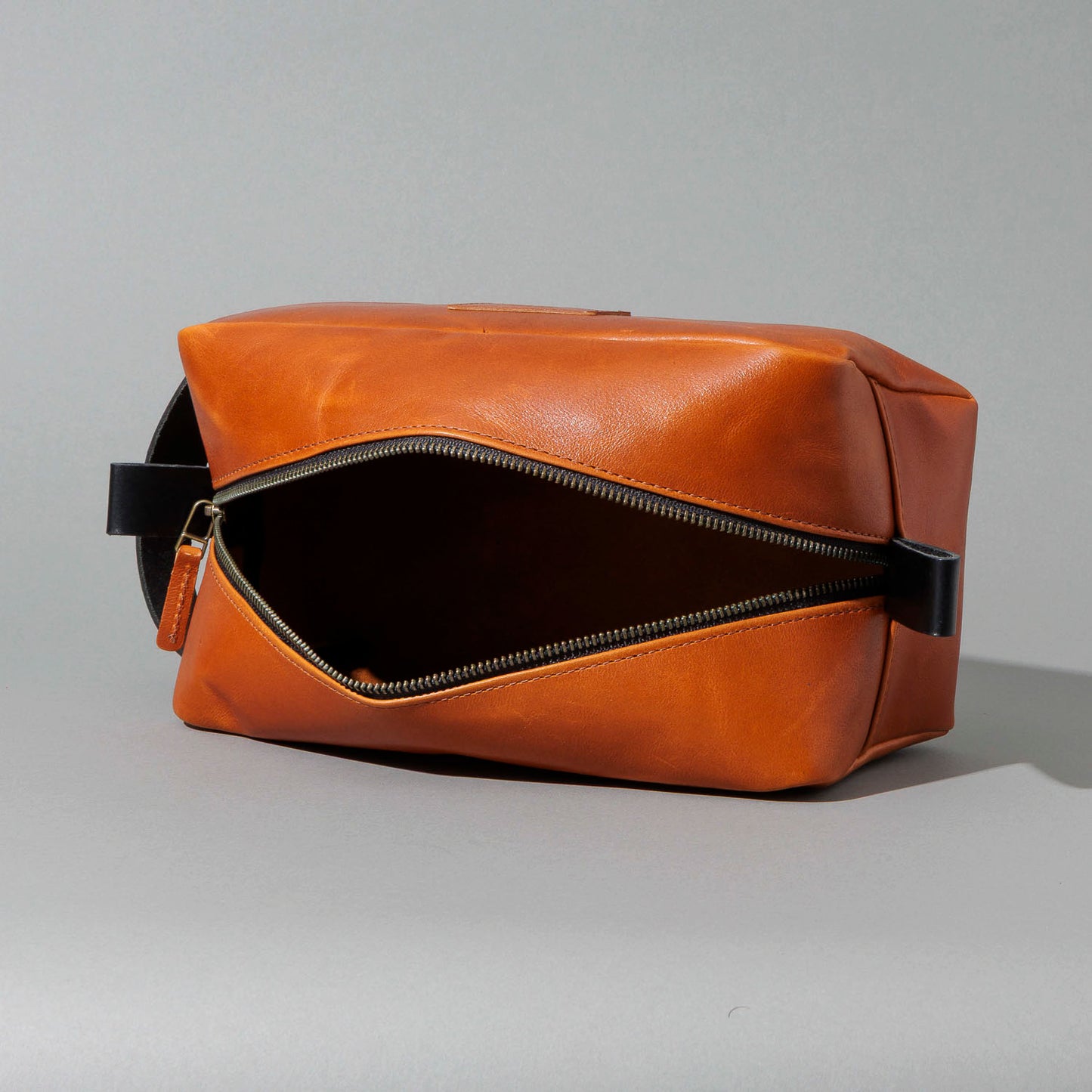 One-Off Classic Dopp Kit
