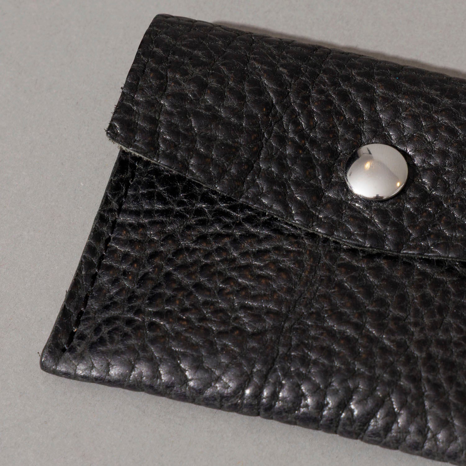 Vic Snap Wallet (Charcoal American Bison) | Horween® Leather