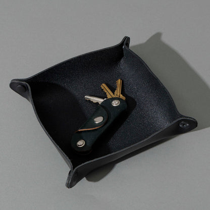 Valet Tray in Blacked Out Black Chromexcel®, assembled tray holding keys