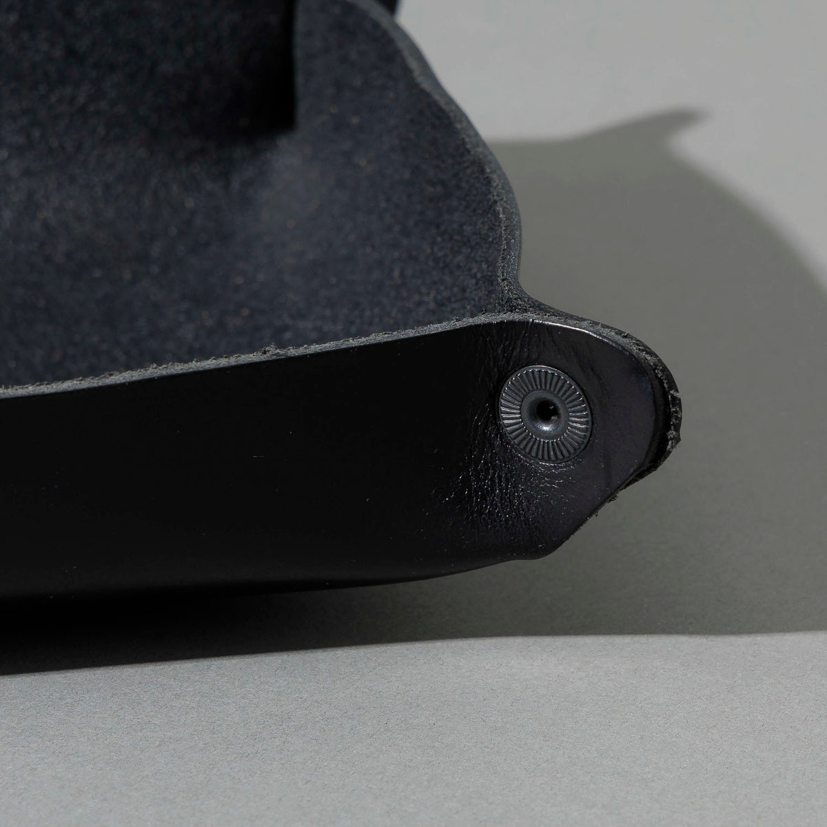 XL Valet Tray in Blacked Out Black Chromexcel®, close-up detail, shot 4