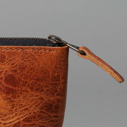 One-Off Prototype Pouch in Hammered Olive Tanned, close-up detail, shot 1