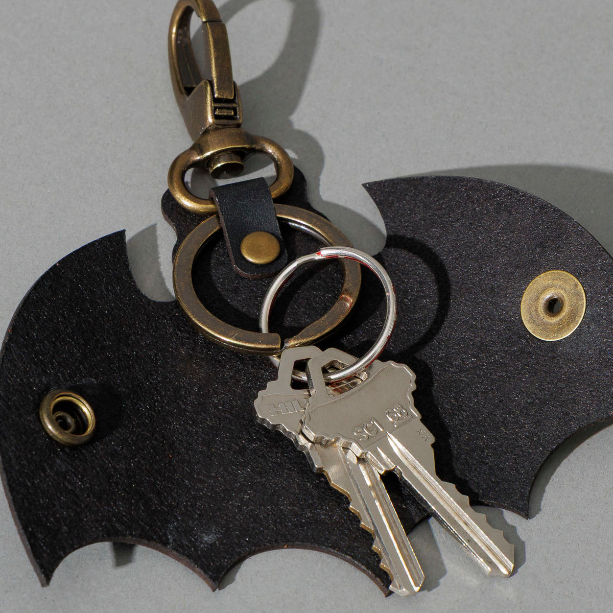 Bat Leather Key Case in Black Dublin, with keys, shot 2