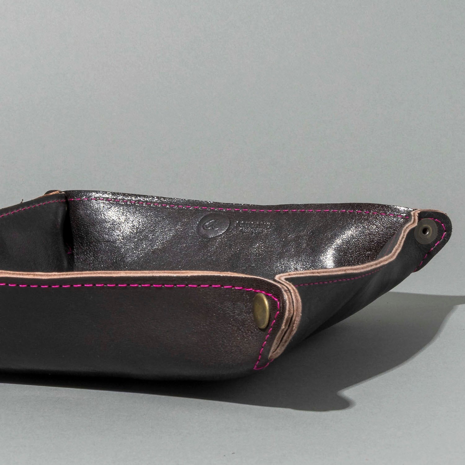 One-Off 2Tone XL Valet Tray