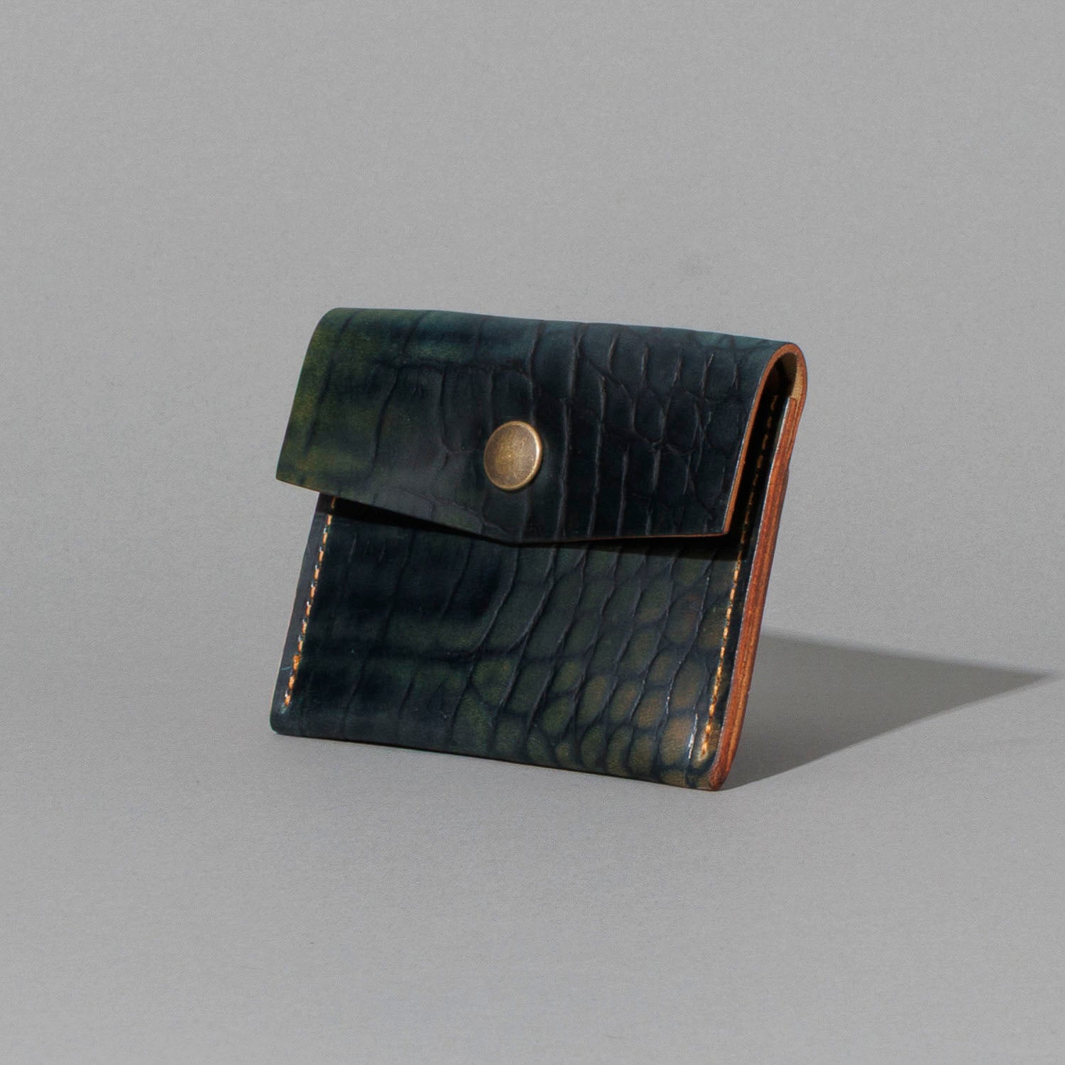 【本日掲載終了】【新品未使用】TRUCKIN COMPACT WALLET One-Off Prototype Vic Snap Wallet – Ashland Leather