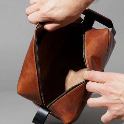 PREORDER The Classic Dopp Kit
