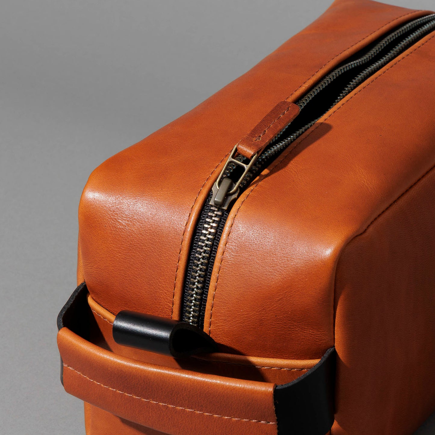 PREORDER The Classic Dopp Kit