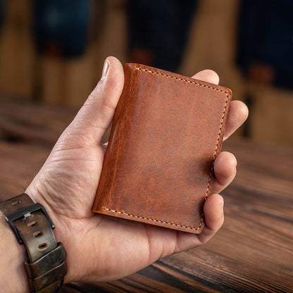 minimalist leather card holder