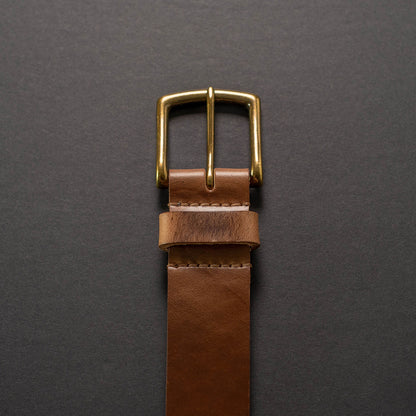 Detail of Ashland leather chromexcel belt fine brass buckle closure
